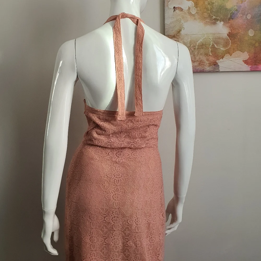 Guess Size 10 Halter Tie Back Dusty Pink Lace Maxi Dress - Picture 3 of 15
